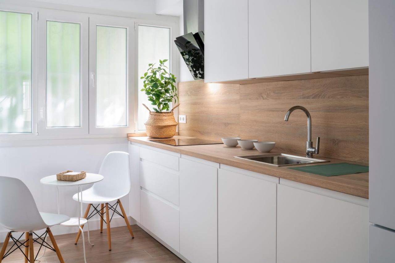 Mino Suite Apartment Севиля Екстериор снимка