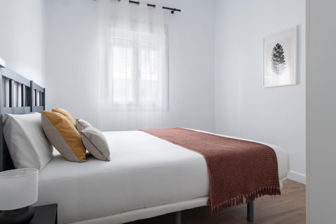 Mino Suite Apartment Севиля Екстериор снимка